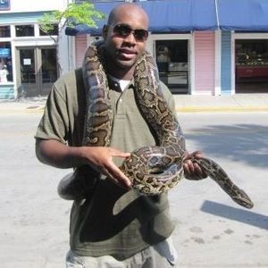 Meet your Posher, Lloyd